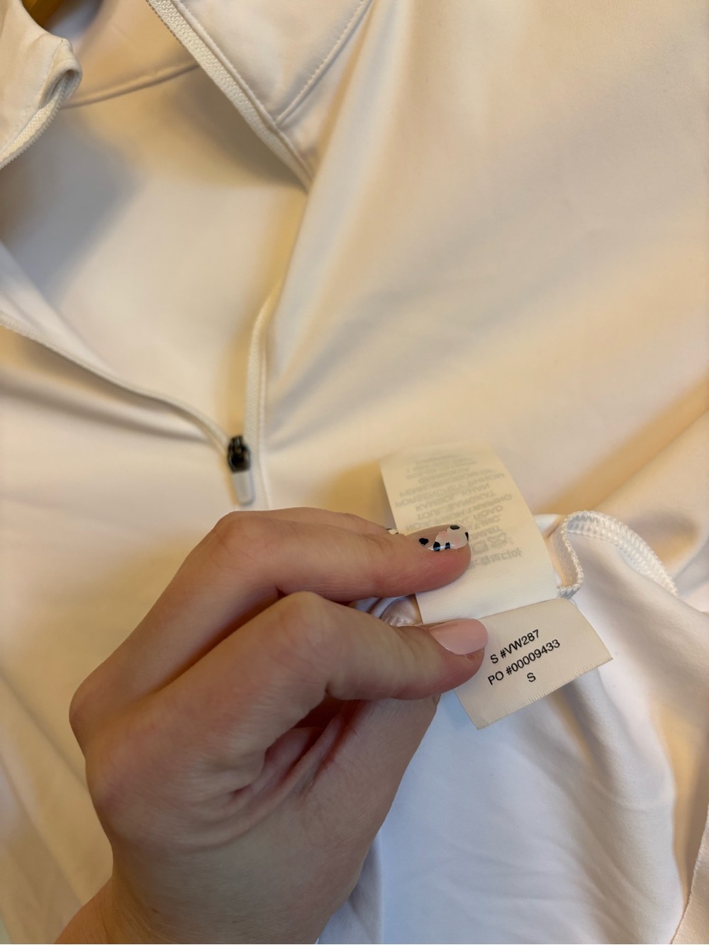 Vuori Studio Half Zip White Long Sleeve Top MSRP $88 see detail - Picture 3 of 5